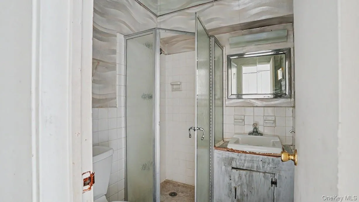 18-75 Corporal Kennedy Street, New York, NY, 3 Bedrooms Bedrooms, 6 Rooms Rooms,2 BathroomsBathrooms,Residential,For Rent,Corporal Kennedy,0,984360 18-75 Corporal Kennedy Street, New York, NY, 3 Bedrooms Bedrooms, 6 Rooms Rooms,2 BathroomsBathrooms,Residential,For Rent,Corporal Kennedy,0,984360