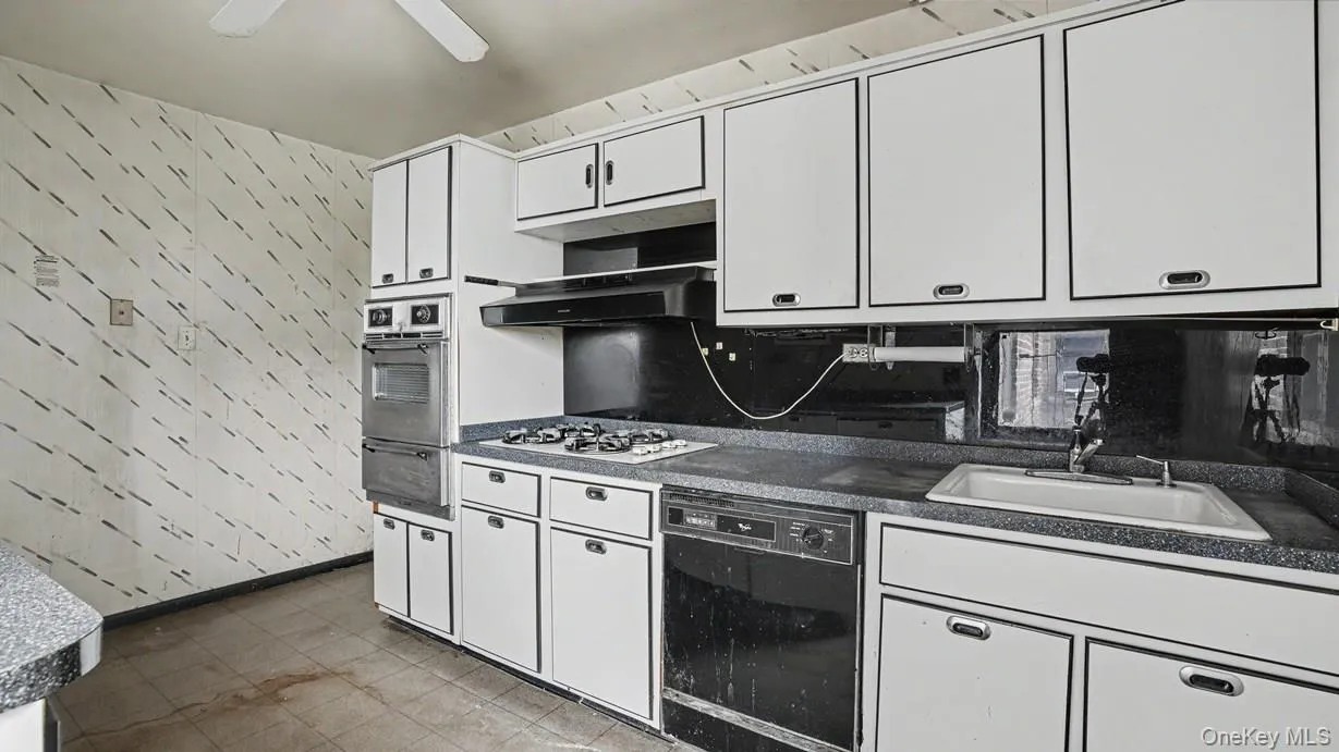 18-75 Corporal Kennedy Street, New York, NY, 3 Bedrooms Bedrooms, 6 Rooms Rooms,2 BathroomsBathrooms,Residential,For Rent,Corporal Kennedy,0,984360 18-75 Corporal Kennedy Street, New York, NY, 3 Bedrooms Bedrooms, 6 Rooms Rooms,2 BathroomsBathrooms,Residential,For Rent,Corporal Kennedy,0,984360