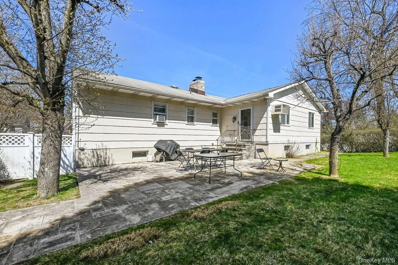 568 Manville Road, Mount Pleasant, NY, 4 Bedrooms Bedrooms, 9 Rooms Rooms,2 BathroomsBathrooms,Residential Lease,For Rent,Manville,0,984362 568 Manville Road, Mount Pleasant, NY, 4 Bedrooms Bedrooms, 9 Rooms Rooms,2 BathroomsBathrooms,Residential Lease,For Rent,Manville,0,984362