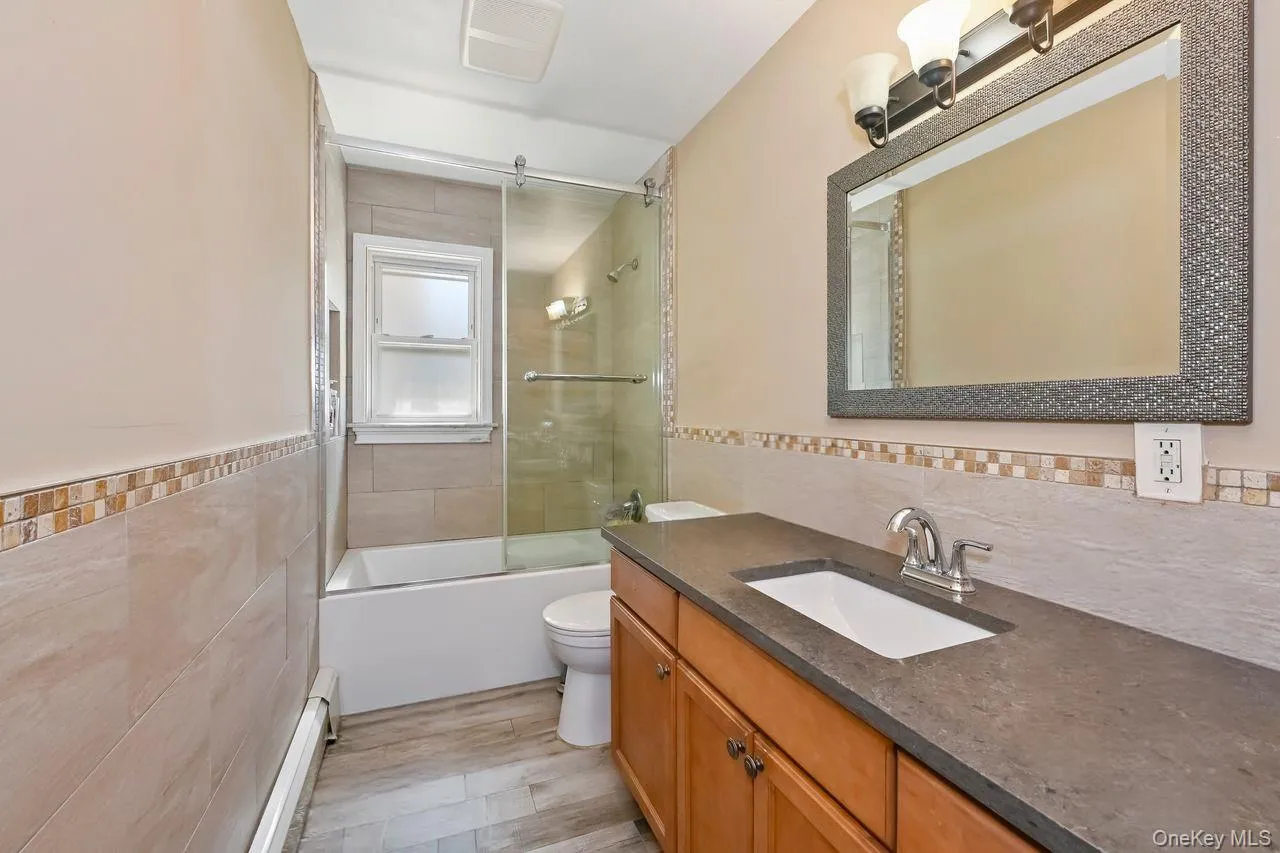 Main level full bath. Main level full bath.