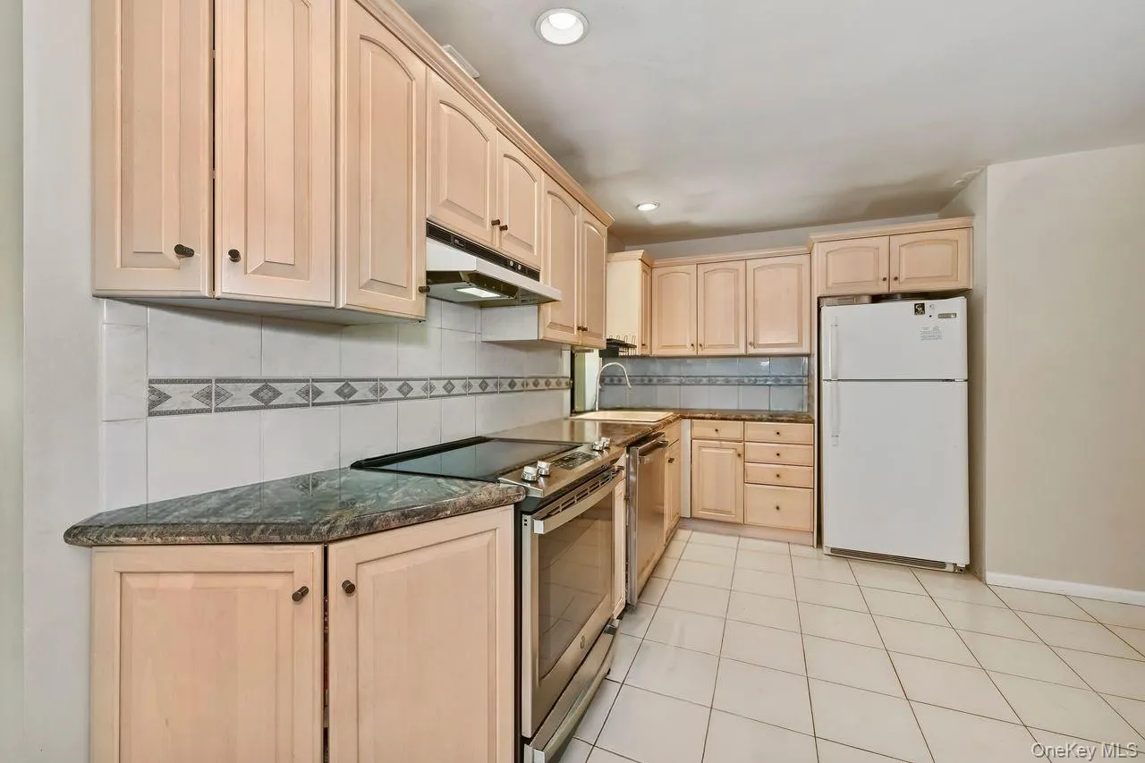 568 Manville Road, Mount Pleasant, NY, 4 Bedrooms Bedrooms, 9 Rooms Rooms,2 BathroomsBathrooms,Residential Lease,For Rent,Manville,0,984362 568 Manville Road, Mount Pleasant, NY, 4 Bedrooms Bedrooms, 9 Rooms Rooms,2 BathroomsBathrooms,Residential Lease,For Rent,Manville,0,984362