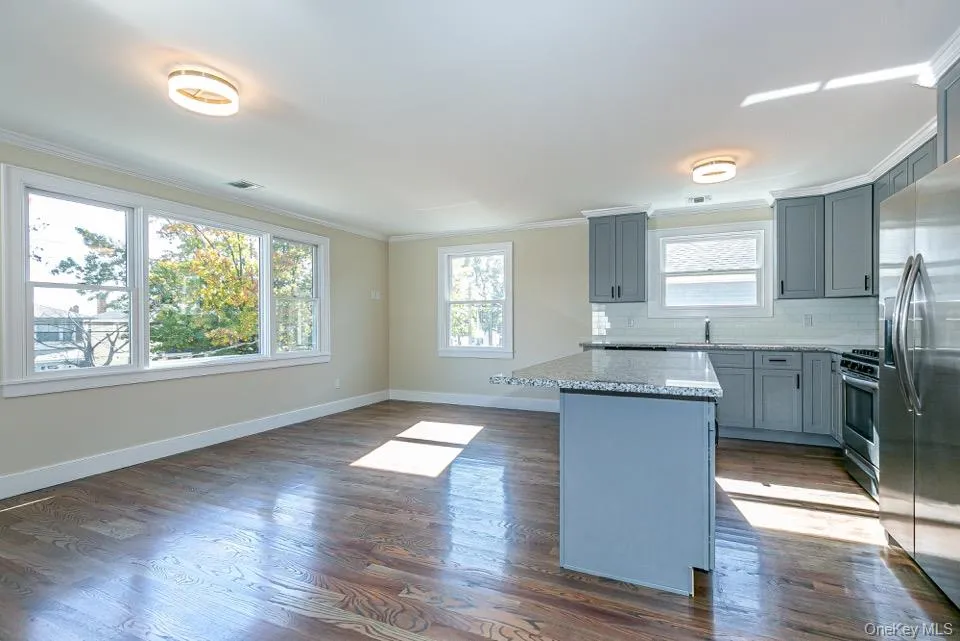 207 Nassau Boulevard, Hempstead, NY, 3 Bedrooms Bedrooms, 7 Rooms Rooms,2 BathroomsBathrooms,Residential Lease,For Rent,Nassau,0,984373 207 Nassau Boulevard, Hempstead, NY, 3 Bedrooms Bedrooms, 7 Rooms Rooms,2 BathroomsBathrooms,Residential Lease,For Rent,Nassau,0,984373