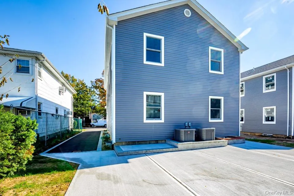 207 Nassau Boulevard, Hempstead, NY, 3 Bedrooms Bedrooms, 7 Rooms Rooms,2 BathroomsBathrooms,Residential Lease,For Rent,Nassau,0,984373 207 Nassau Boulevard, Hempstead, NY, 3 Bedrooms Bedrooms, 7 Rooms Rooms,2 BathroomsBathrooms,Residential Lease,For Rent,Nassau,0,984373