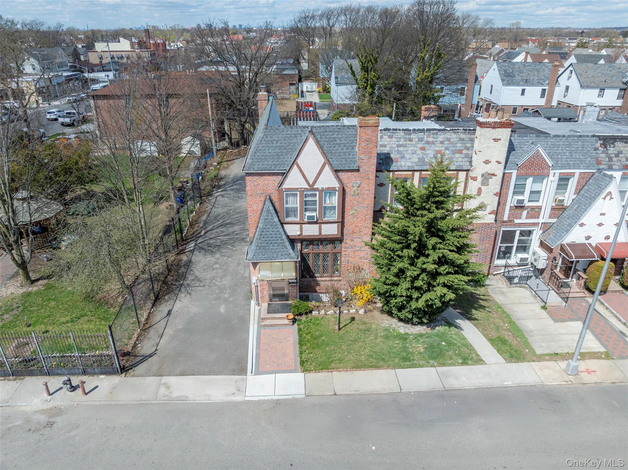 116-50 227th Street, New York, NY, 4 Bedrooms Bedrooms, 7 Rooms Rooms,1 BathroomBathrooms,Residential,For Rent,227th,0,984380 116-50 227th Street, New York, NY, 4 Bedrooms Bedrooms, 7 Rooms Rooms,1 BathroomBathrooms,Residential,For Rent,227th,0,984380