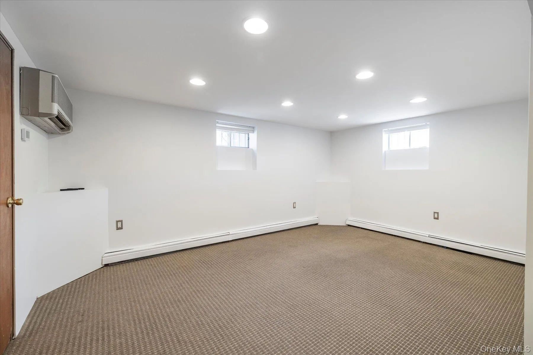 34 Vandewater Avenue, Hempstead, NY, 4 Bedrooms Bedrooms, 10 Rooms Rooms,3 BathroomsBathrooms,Residential,For Rent,Vandewater,0,984388 34 Vandewater Avenue, Hempstead, NY, 4 Bedrooms Bedrooms, 10 Rooms Rooms,3 BathroomsBathrooms,Residential,For Rent,Vandewater,0,984388