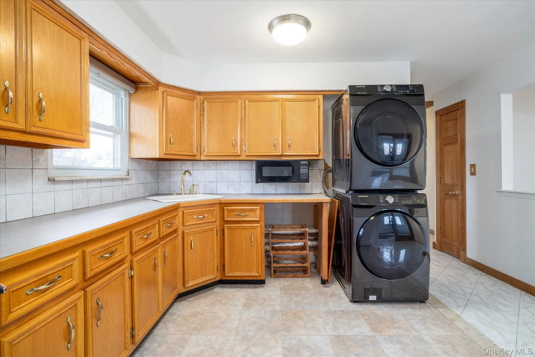 34 Vandewater Avenue, Hempstead, NY, 4 Bedrooms Bedrooms, 10 Rooms Rooms,3 BathroomsBathrooms,Residential,For Rent,Vandewater,0,984388 34 Vandewater Avenue, Hempstead, NY, 4 Bedrooms Bedrooms, 10 Rooms Rooms,3 BathroomsBathrooms,Residential,For Rent,Vandewater,0,984388