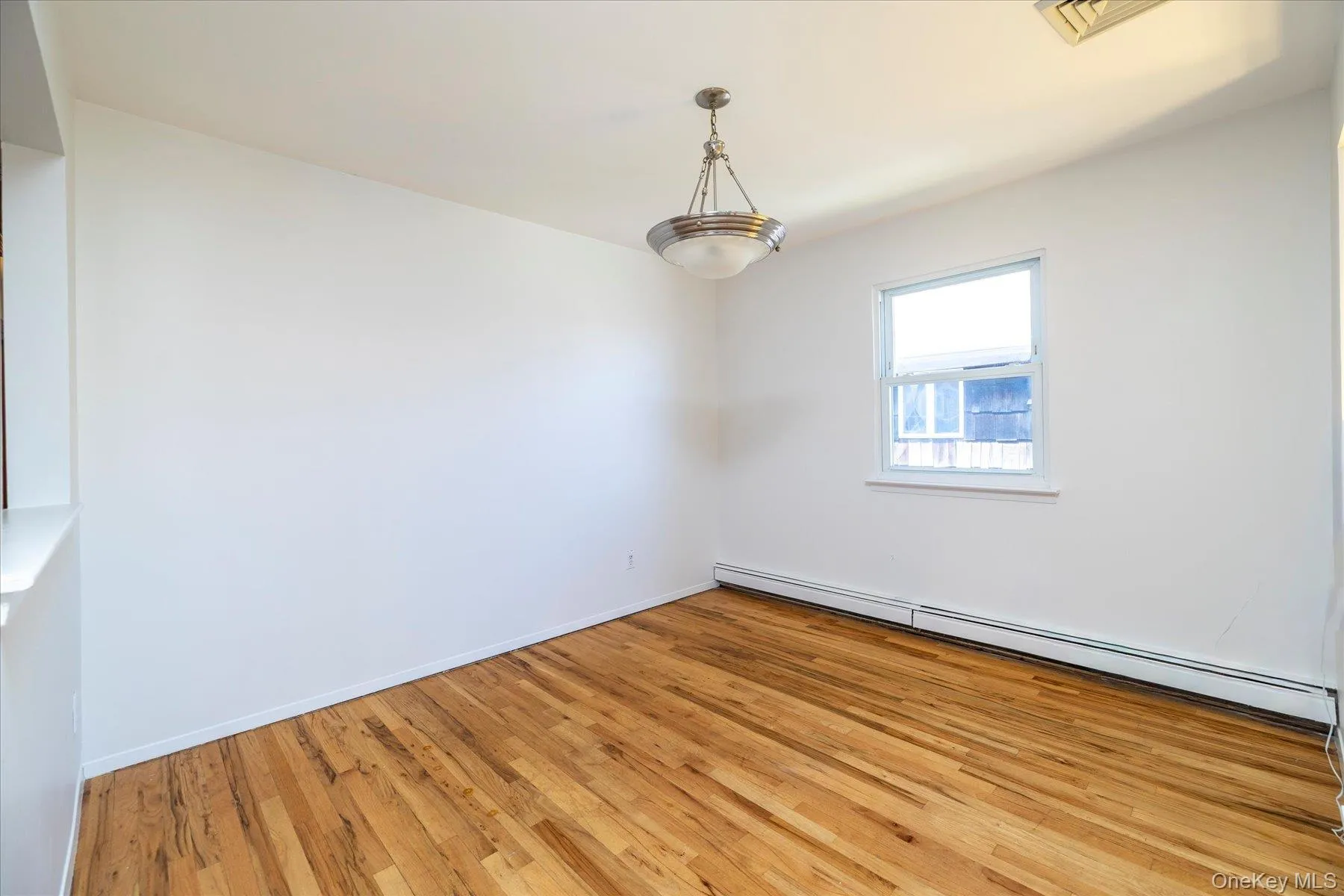 34 Vandewater Avenue, Hempstead, NY, 4 Bedrooms Bedrooms, 10 Rooms Rooms,3 BathroomsBathrooms,Residential,For Rent,Vandewater,0,984388 34 Vandewater Avenue, Hempstead, NY, 4 Bedrooms Bedrooms, 10 Rooms Rooms,3 BathroomsBathrooms,Residential,For Rent,Vandewater,0,984388