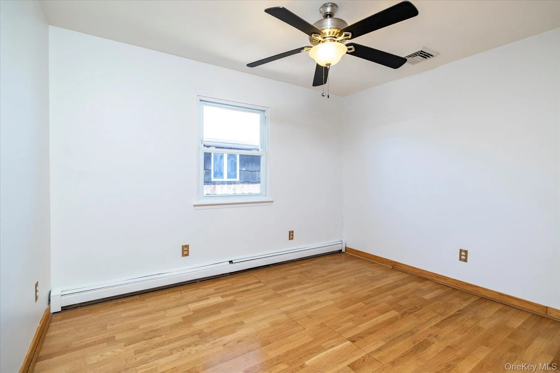 34 Vandewater Avenue, Hempstead, NY, 4 Bedrooms Bedrooms, 10 Rooms Rooms,3 BathroomsBathrooms,Residential,For Rent,Vandewater,0,984388 34 Vandewater Avenue, Hempstead, NY, 4 Bedrooms Bedrooms, 10 Rooms Rooms,3 BathroomsBathrooms,Residential,For Rent,Vandewater,0,984388