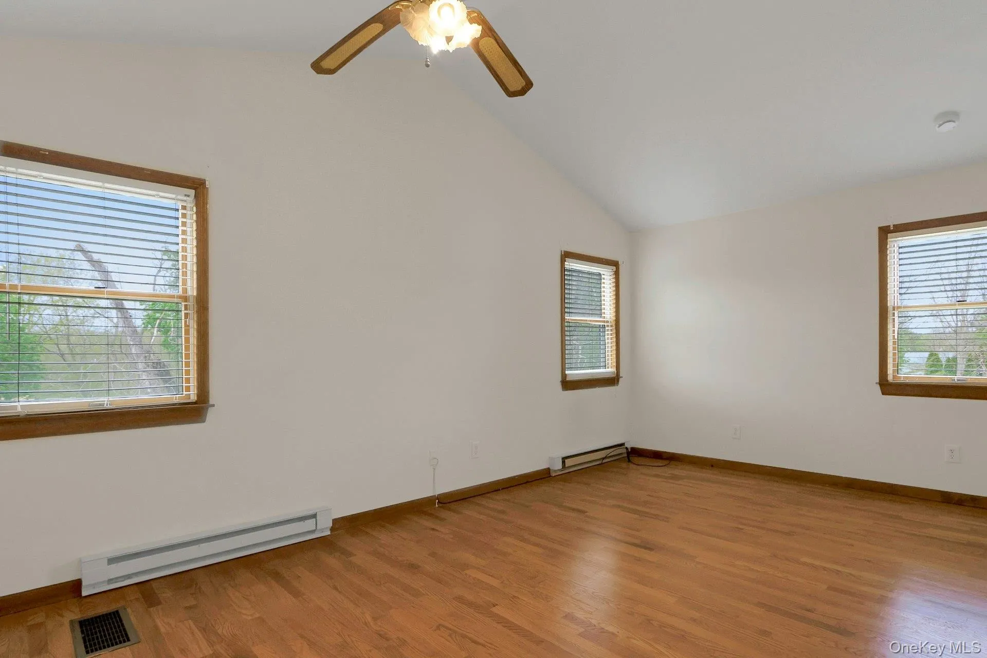 22 Firth Street, Cornwall, NY, 3 Bedrooms Bedrooms, 8 Rooms Rooms,1 BathroomBathrooms,Residential Lease,For Rent,Firth,0,984391 22 Firth Street, Cornwall, NY, 3 Bedrooms Bedrooms, 8 Rooms Rooms,1 BathroomBathrooms,Residential Lease,For Rent,Firth,0,984391
