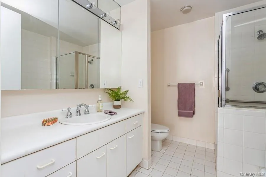 En -Suite Bathroom En -Suite Bathroom