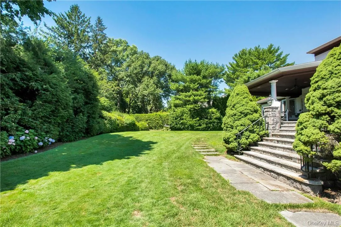40 Meadow Road, Scarsdale, NY, 5 Bedrooms Bedrooms, 12 Rooms Rooms,4 BathroomsBathrooms,Residential Lease,For Rent,Meadow,0,984397 40 Meadow Road, Scarsdale, NY, 5 Bedrooms Bedrooms, 12 Rooms Rooms,4 BathroomsBathrooms,Residential Lease,For Rent,Meadow,0,984397