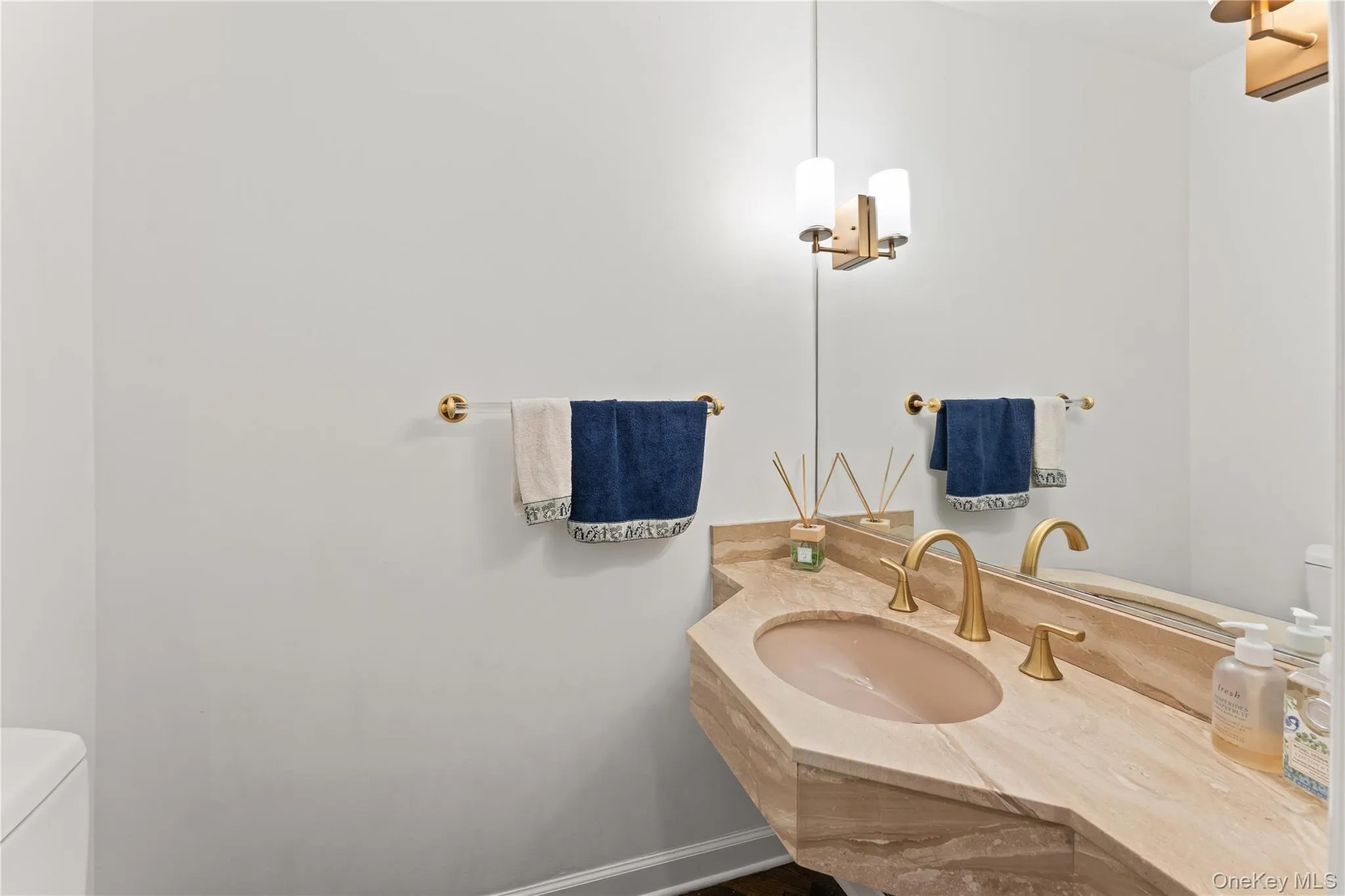 Powder Room Powder Room