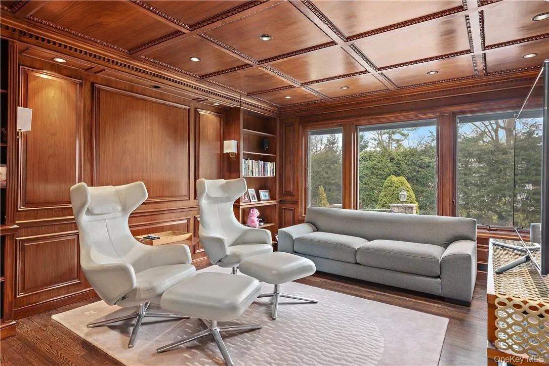 Den/Library Den/Library