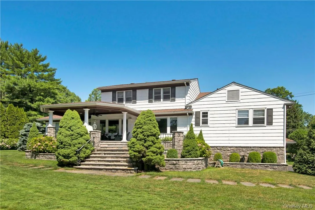 40 Meadow Road, Scarsdale, NY, 5 Bedrooms Bedrooms, 12 Rooms Rooms,4 BathroomsBathrooms,Residential Lease,For Rent,Meadow,0,984397 40 Meadow Road, Scarsdale, NY, 5 Bedrooms Bedrooms, 12 Rooms Rooms,4 BathroomsBathrooms,Residential Lease,For Rent,Meadow,0,984397