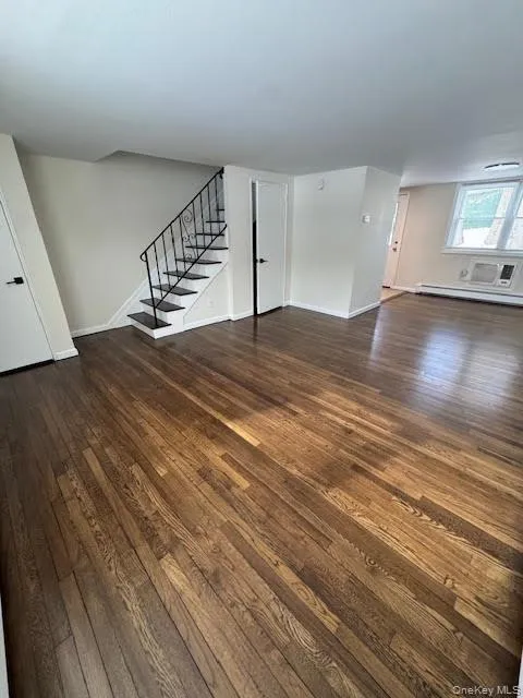 1 Gilbert Avenue, Smithtown, NY, 3 Bedrooms Bedrooms, 6 Rooms Rooms,1 BathroomBathrooms,Residential Lease,For Rent,Gilbert,0,984406 1 Gilbert Avenue, Smithtown, NY, 3 Bedrooms Bedrooms, 6 Rooms Rooms,1 BathroomBathrooms,Residential Lease,For Rent,Gilbert,0,984406