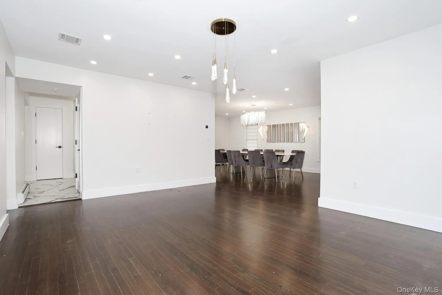 10 Millbury Street, Ramapo, NY, 6 Bedrooms Bedrooms, 9 Rooms Rooms,2 BathroomsBathrooms,Residential Lease,For Rent,Millbury,0,984413 10 Millbury Street, Ramapo, NY, 6 Bedrooms Bedrooms, 9 Rooms Rooms,2 BathroomsBathrooms,Residential Lease,For Rent,Millbury,0,984413