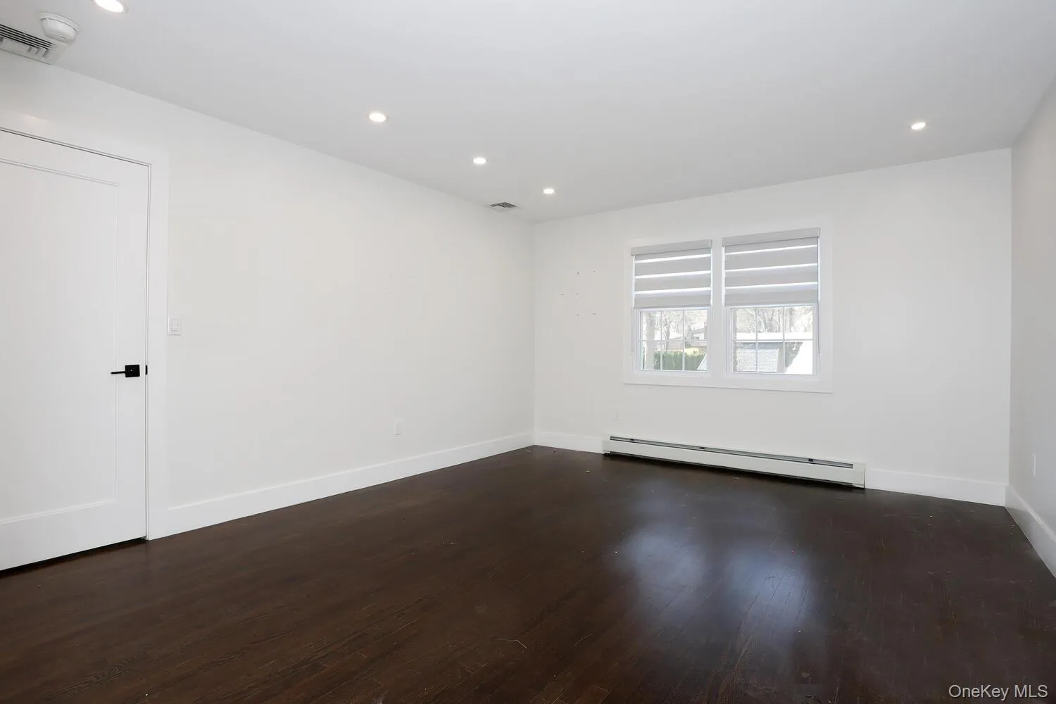 10 Millbury Street, Ramapo, NY, 6 Bedrooms Bedrooms, 9 Rooms Rooms,2 BathroomsBathrooms,Residential Lease,For Rent,Millbury,0,984413 10 Millbury Street, Ramapo, NY, 6 Bedrooms Bedrooms, 9 Rooms Rooms,2 BathroomsBathrooms,Residential Lease,For Rent,Millbury,0,984413