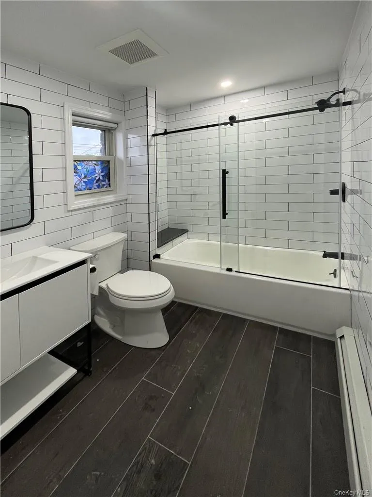 31 Riverside Avenue, Haverstraw, NY, 3 Bedrooms Bedrooms, 5 Rooms Rooms,1 BathroomBathrooms,Residential Lease,For Rent,Riverside,0,984459 31 Riverside Avenue, Haverstraw, NY, 3 Bedrooms Bedrooms, 5 Rooms Rooms,1 BathroomBathrooms,Residential Lease,For Rent,Riverside,0,984459