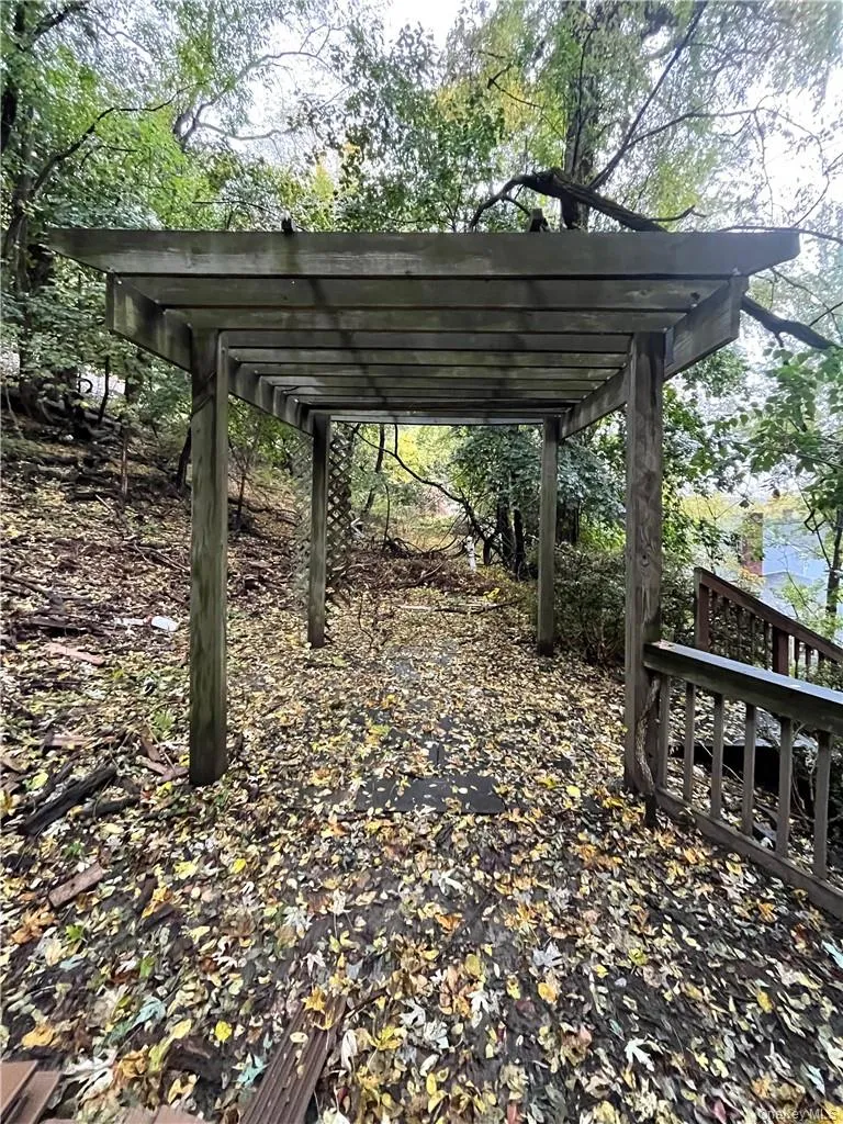 31 Riverside Avenue, Haverstraw, NY, 3 Bedrooms Bedrooms, 5 Rooms Rooms,1 BathroomBathrooms,Residential Lease,For Rent,Riverside,0,984459 31 Riverside Avenue, Haverstraw, NY, 3 Bedrooms Bedrooms, 5 Rooms Rooms,1 BathroomBathrooms,Residential Lease,For Rent,Riverside,0,984459