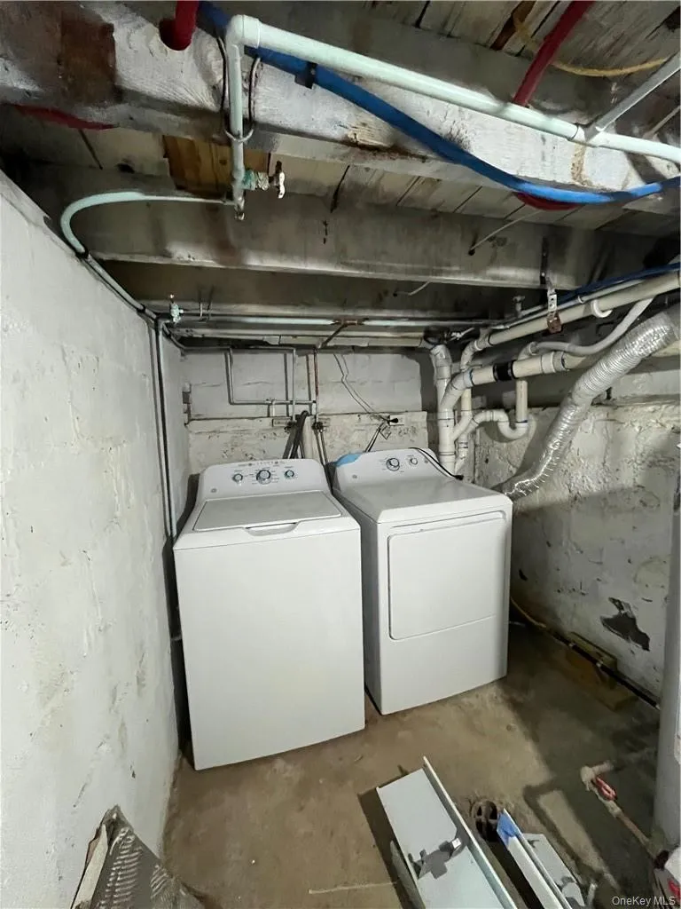 31 Riverside Avenue, Haverstraw, NY, 3 Bedrooms Bedrooms, 5 Rooms Rooms,1 BathroomBathrooms,Residential Lease,For Rent,Riverside,0,984459 31 Riverside Avenue, Haverstraw, NY, 3 Bedrooms Bedrooms, 5 Rooms Rooms,1 BathroomBathrooms,Residential Lease,For Rent,Riverside,0,984459