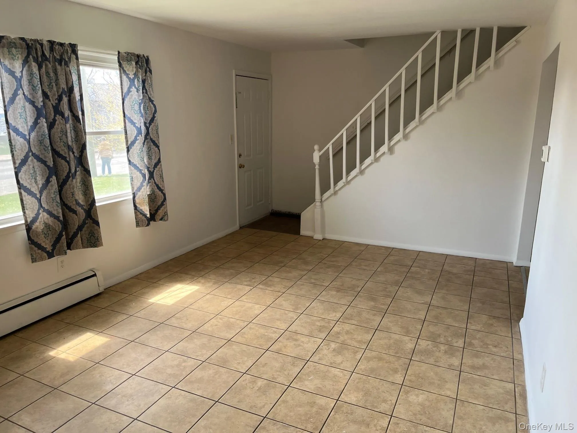 43 New Avenue, Babylon, NY, 5 Bedrooms Bedrooms, 7 Rooms Rooms,2 BathroomsBathrooms,Residential Lease,For Rent,New,0,984495 43 New Avenue, Babylon, NY, 5 Bedrooms Bedrooms, 7 Rooms Rooms,2 BathroomsBathrooms,Residential Lease,For Rent,New,0,984495