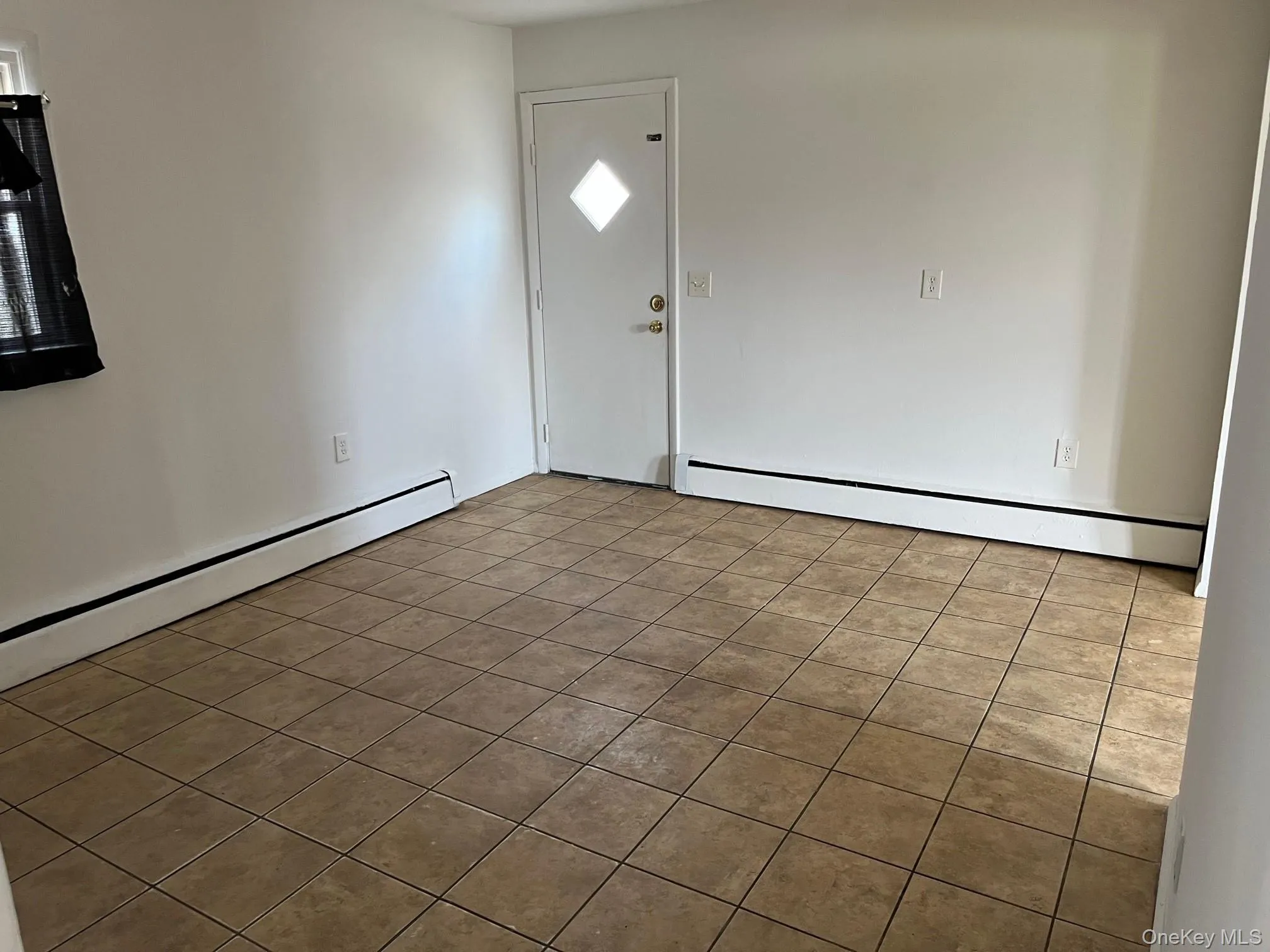 43 New Avenue, Babylon, NY, 5 Bedrooms Bedrooms, 7 Rooms Rooms,2 BathroomsBathrooms,Residential Lease,For Rent,New,0,984495 43 New Avenue, Babylon, NY, 5 Bedrooms Bedrooms, 7 Rooms Rooms,2 BathroomsBathrooms,Residential Lease,For Rent,New,0,984495