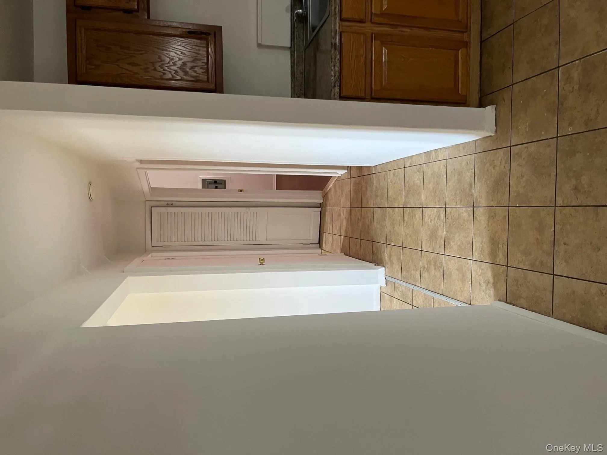 43 New Avenue, Babylon, NY, 5 Bedrooms Bedrooms, 7 Rooms Rooms,2 BathroomsBathrooms,Residential Lease,For Rent,New,0,984495 43 New Avenue, Babylon, NY, 5 Bedrooms Bedrooms, 7 Rooms Rooms,2 BathroomsBathrooms,Residential Lease,For Rent,New,0,984495