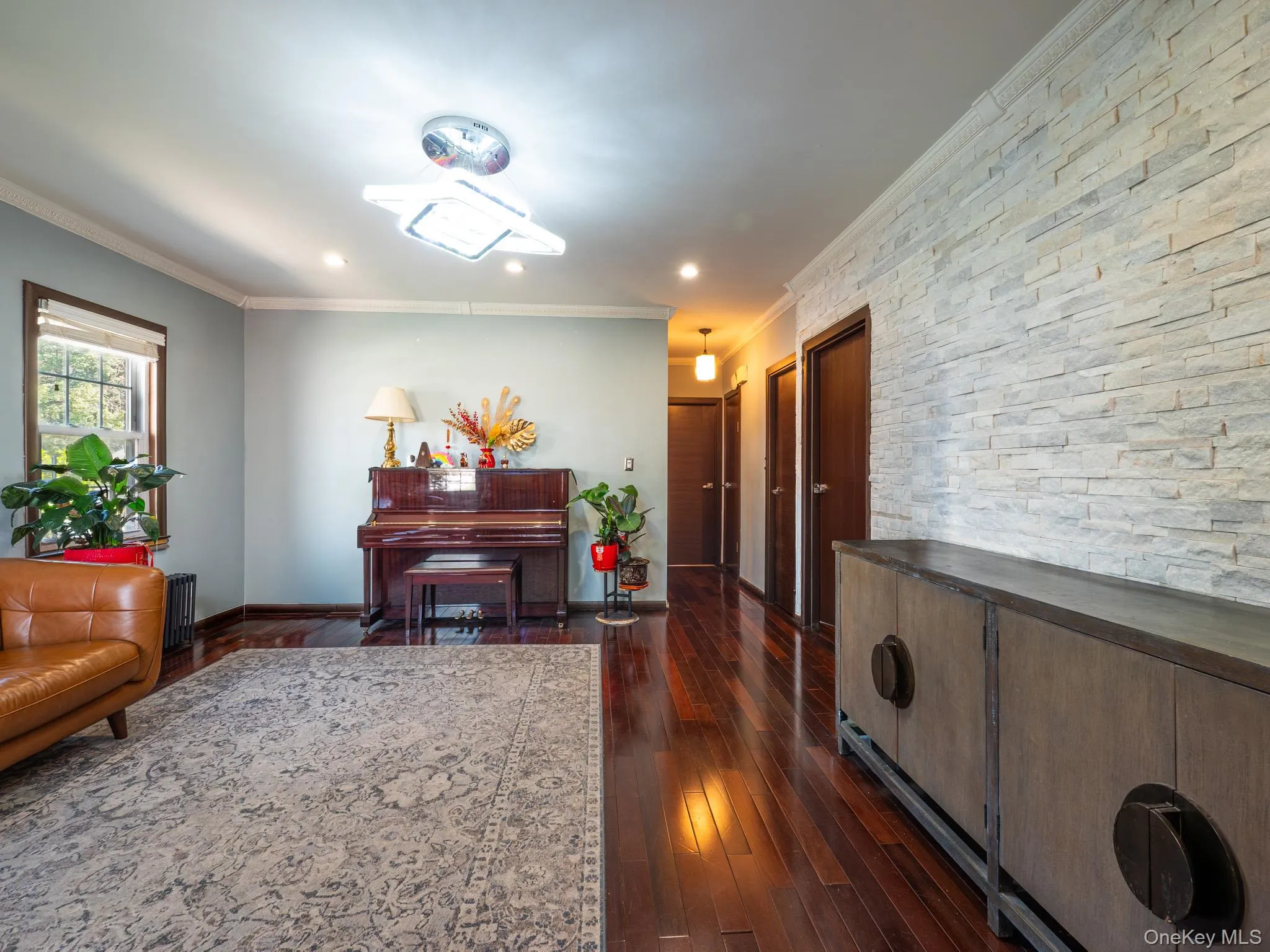 6525 167th Street, New York, NY, 4 Bedrooms Bedrooms, 7 Rooms Rooms,2 BathroomsBathrooms,Residential,For Rent,167th,0,984500 6525 167th Street, New York, NY, 4 Bedrooms Bedrooms, 7 Rooms Rooms,2 BathroomsBathrooms,Residential,For Rent,167th,0,984500