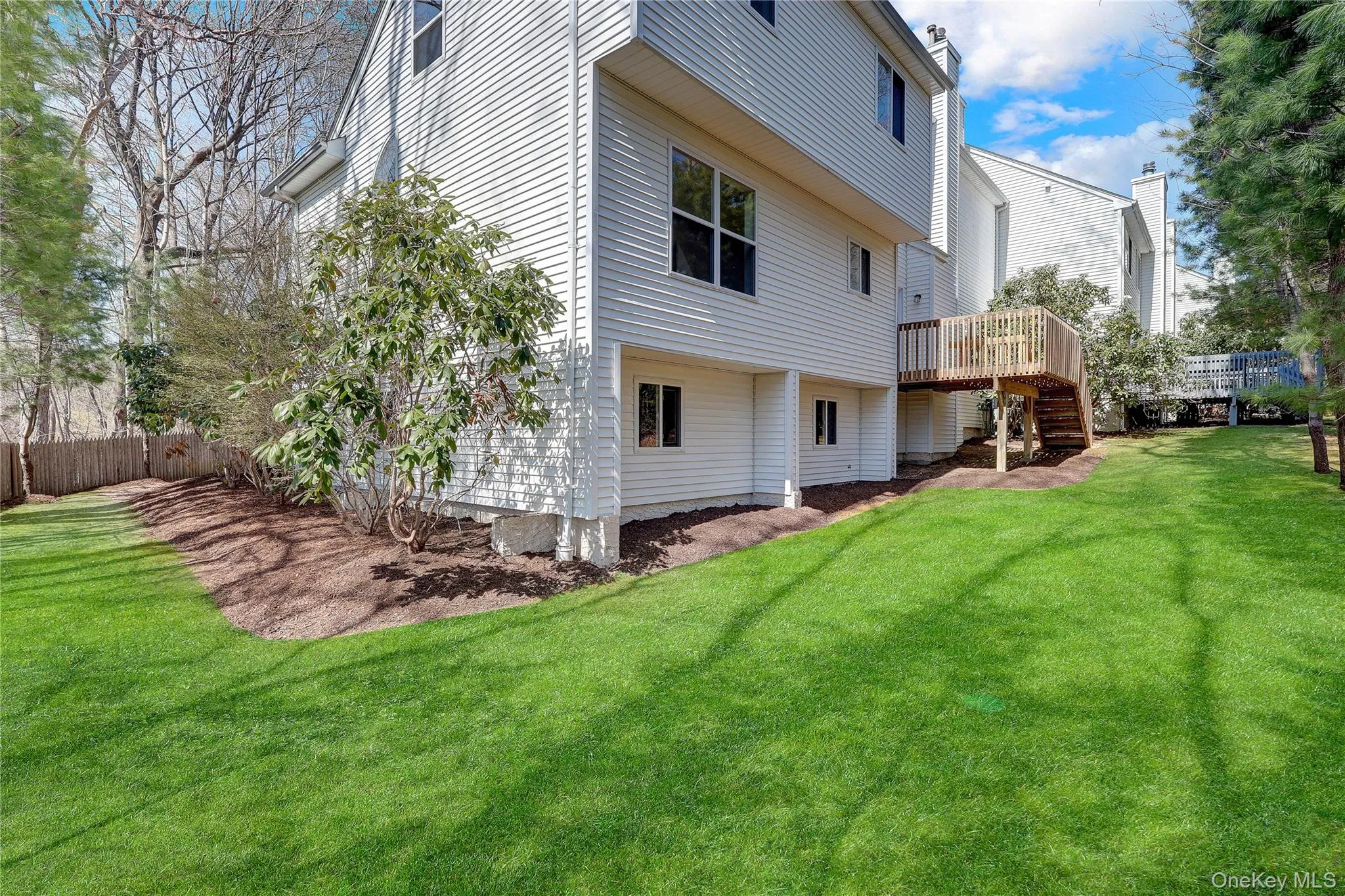 26 Stone Gate Court, Smithtown, NY, 3 Bedrooms Bedrooms, 7 Rooms Rooms,2 BathroomsBathrooms,Residential,For Rent,Stone Gate,0,984501 26 Stone Gate Court, Smithtown, NY, 3 Bedrooms Bedrooms, 7 Rooms Rooms,2 BathroomsBathrooms,Residential,For Rent,Stone Gate,0,984501