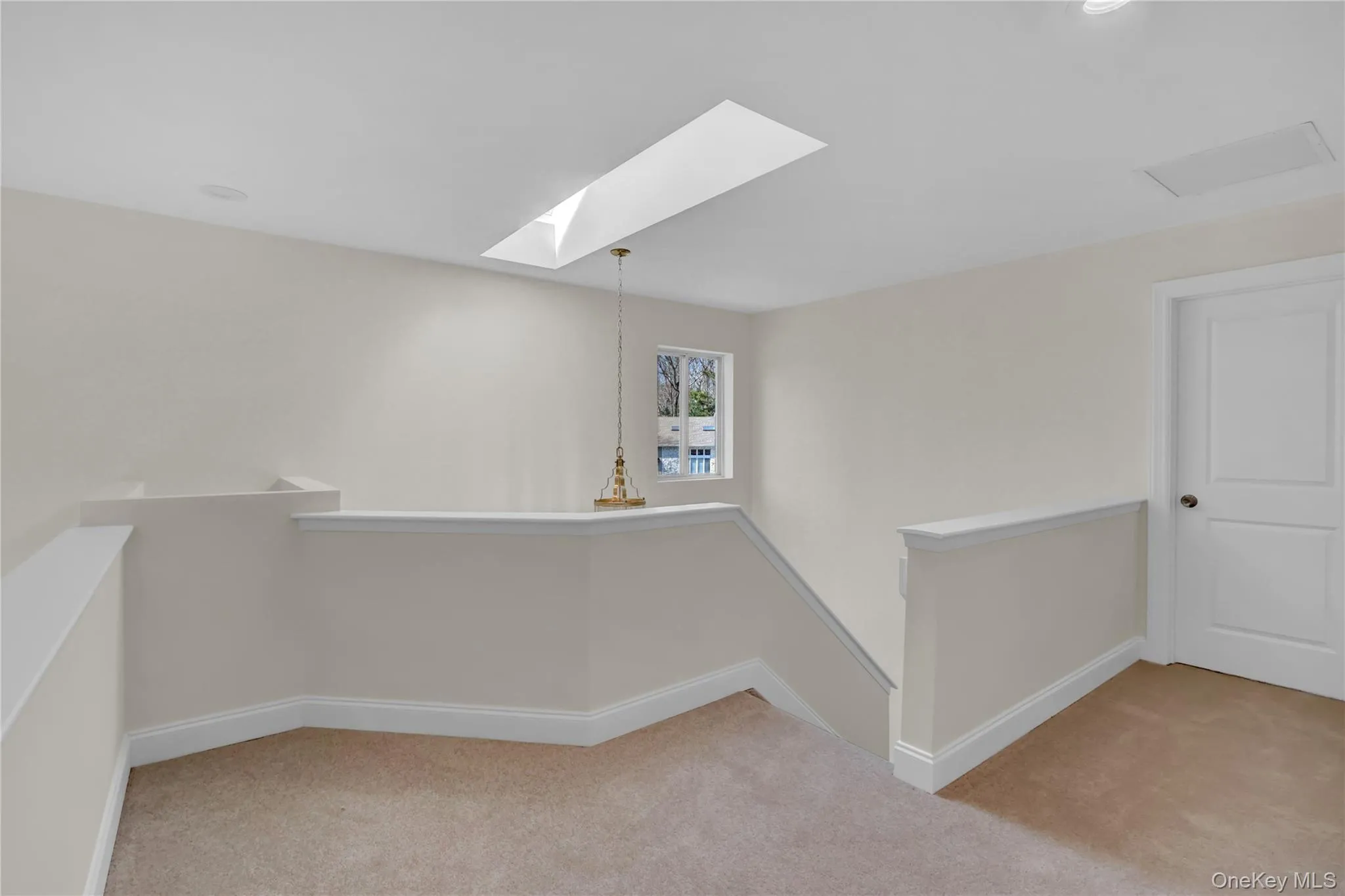 26 Stone Gate Court, Smithtown, NY, 3 Bedrooms Bedrooms, 7 Rooms Rooms,2 BathroomsBathrooms,Residential,For Rent,Stone Gate,0,984501 26 Stone Gate Court, Smithtown, NY, 3 Bedrooms Bedrooms, 7 Rooms Rooms,2 BathroomsBathrooms,Residential,For Rent,Stone Gate,0,984501
