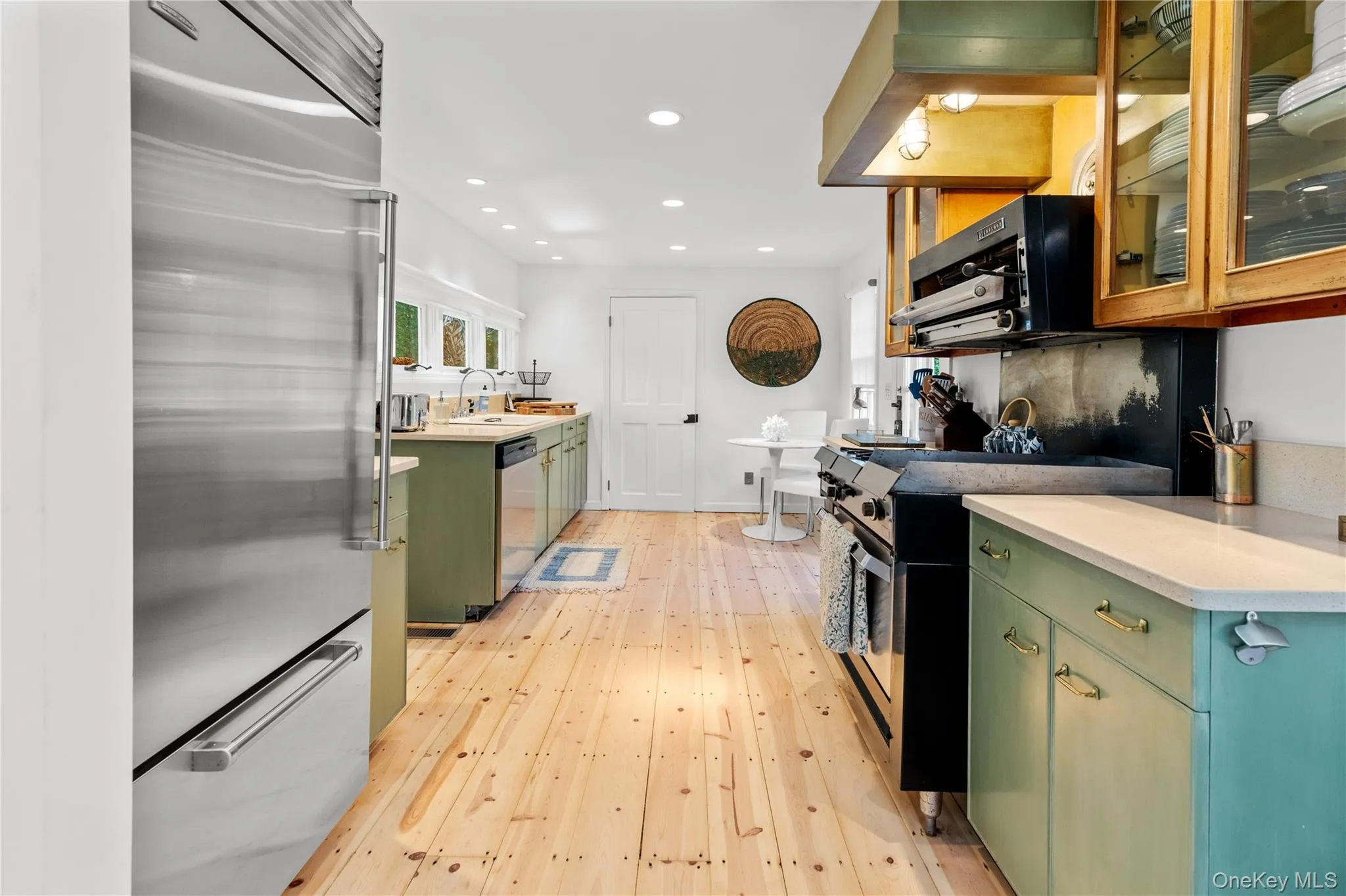 197 Hog Creek Road, East Hampton, NY, 3 Bedrooms Bedrooms, 8 Rooms Rooms,2 BathroomsBathrooms,Residential Lease,For Rent,Hog Creek,0,984521 197 Hog Creek Road, East Hampton, NY, 3 Bedrooms Bedrooms, 8 Rooms Rooms,2 BathroomsBathrooms,Residential Lease,For Rent,Hog Creek,0,984521