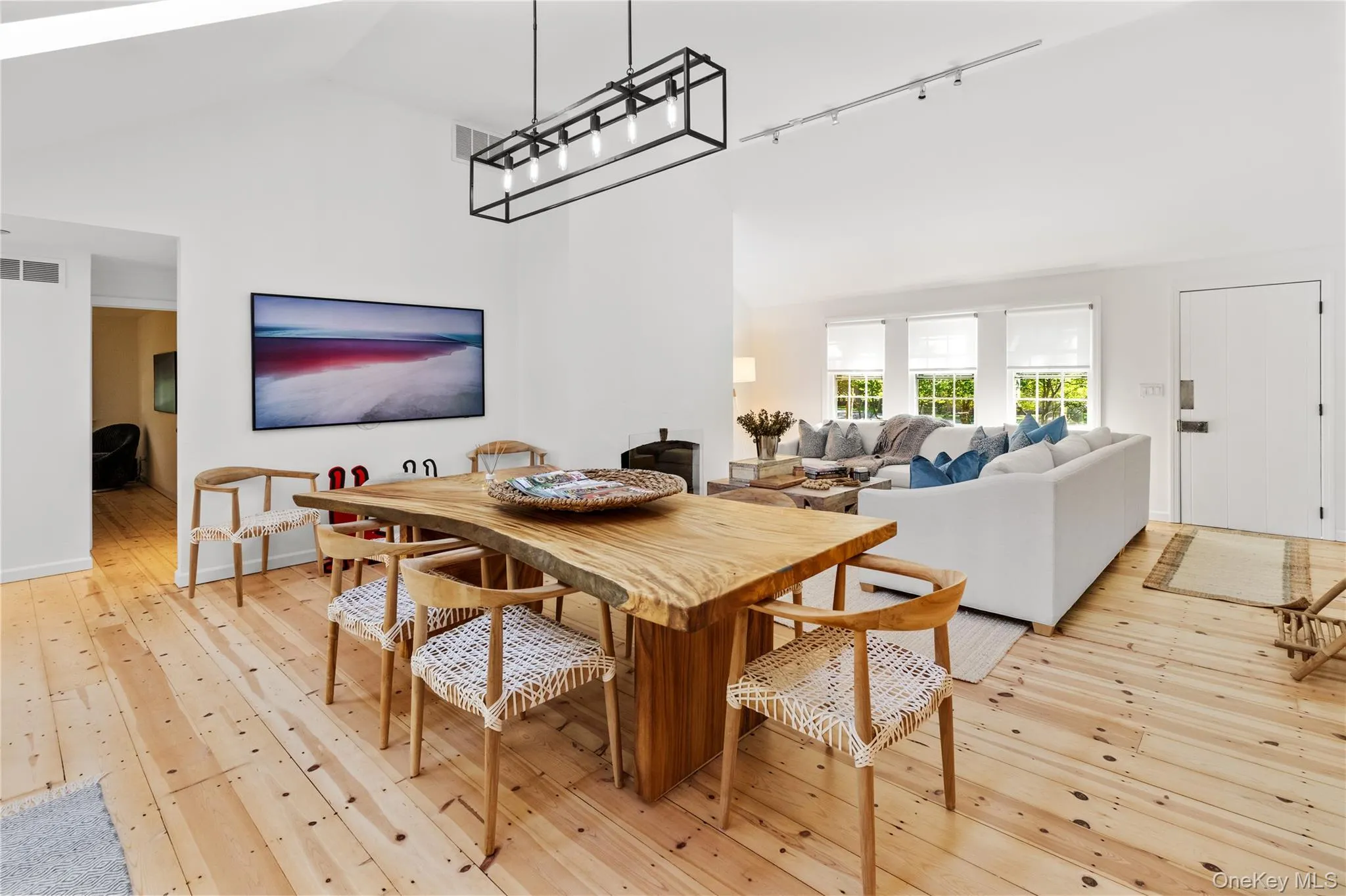 197 Hog Creek Road, East Hampton, NY, 3 Bedrooms Bedrooms, 8 Rooms Rooms,2 BathroomsBathrooms,Residential Lease,For Rent,Hog Creek,0,984521 197 Hog Creek Road, East Hampton, NY, 3 Bedrooms Bedrooms, 8 Rooms Rooms,2 BathroomsBathrooms,Residential Lease,For Rent,Hog Creek,0,984521
