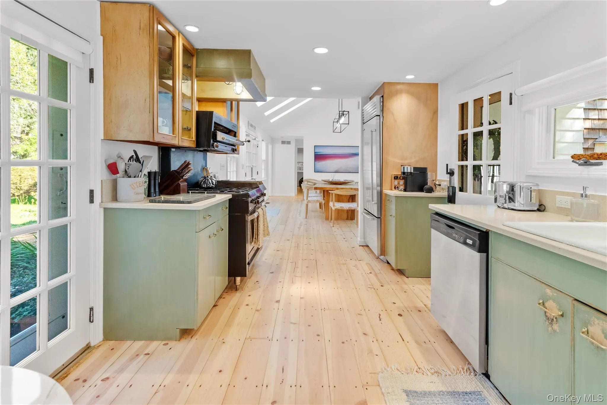 197 Hog Creek Road, East Hampton, NY, 3 Bedrooms Bedrooms, 8 Rooms Rooms,2 BathroomsBathrooms,Residential Lease,For Rent,Hog Creek,0,984521 197 Hog Creek Road, East Hampton, NY, 3 Bedrooms Bedrooms, 8 Rooms Rooms,2 BathroomsBathrooms,Residential Lease,For Rent,Hog Creek,0,984521