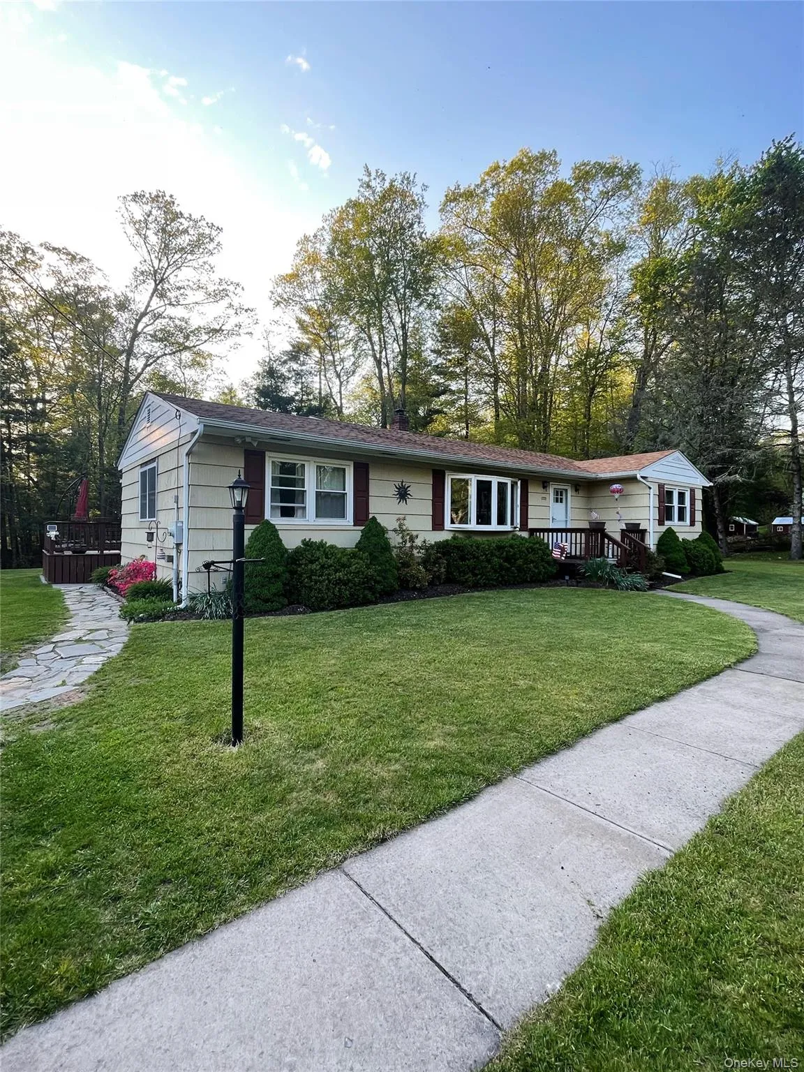 1222 Sackett Lake Road, Forestburgh, NY, 3 Bedrooms Bedrooms, 6 Rooms Rooms,1 BathroomBathrooms,Residential,For Rent,Sackett Lake,0,984523 1222 Sackett Lake Road, Forestburgh, NY, 3 Bedrooms Bedrooms, 6 Rooms Rooms,1 BathroomBathrooms,Residential,For Rent,Sackett Lake,0,984523