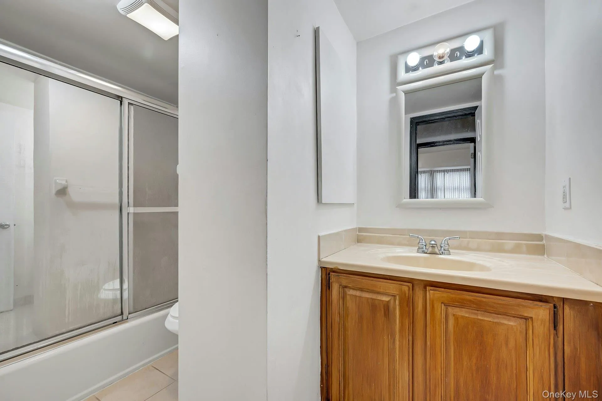 417 City Island Avenue, New York, NY, 2 Bedrooms Bedrooms, 5 Rooms Rooms,1 BathroomBathrooms,Residential Lease,For Rent,City Island,0,984543 417 City Island Avenue, New York, NY, 2 Bedrooms Bedrooms, 5 Rooms Rooms,1 BathroomBathrooms,Residential Lease,For Rent,City Island,0,984543