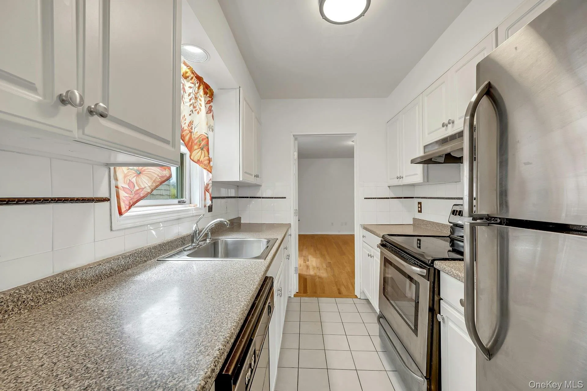 417 City Island Avenue, New York, NY, 2 Bedrooms Bedrooms, 5 Rooms Rooms,1 BathroomBathrooms,Residential Lease,For Rent,City Island,0,984543 417 City Island Avenue, New York, NY, 2 Bedrooms Bedrooms, 5 Rooms Rooms,1 BathroomBathrooms,Residential Lease,For Rent,City Island,0,984543