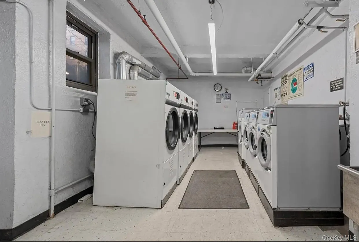 4821 40th Street, New York, NY, 1 Bedroom Bedrooms, 2 Rooms Rooms,1 BathroomBathrooms,Residential Lease,For Rent,40th,0,984550 4821 40th Street, New York, NY, 1 Bedroom Bedrooms, 2 Rooms Rooms,1 BathroomBathrooms,Residential Lease,For Rent,40th,0,984550