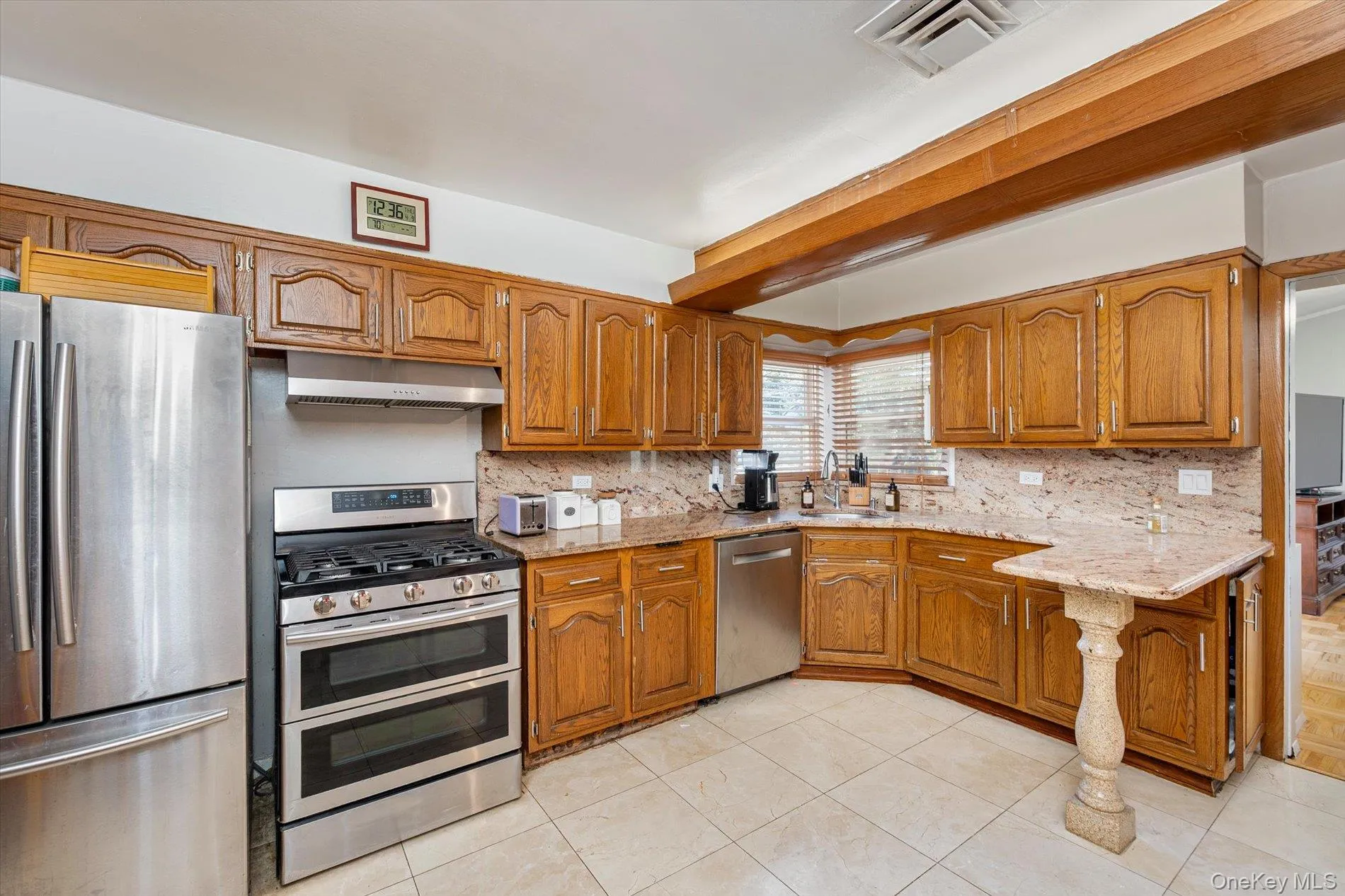 36 Nirvana Avenue, North Hempstead, NY, 5 Bedrooms Bedrooms, 9 Rooms Rooms,3 BathroomsBathrooms,Residential,For Rent,Nirvana,0,984558 36 Nirvana Avenue, North Hempstead, NY, 5 Bedrooms Bedrooms, 9 Rooms Rooms,3 BathroomsBathrooms,Residential,For Rent,Nirvana,0,984558