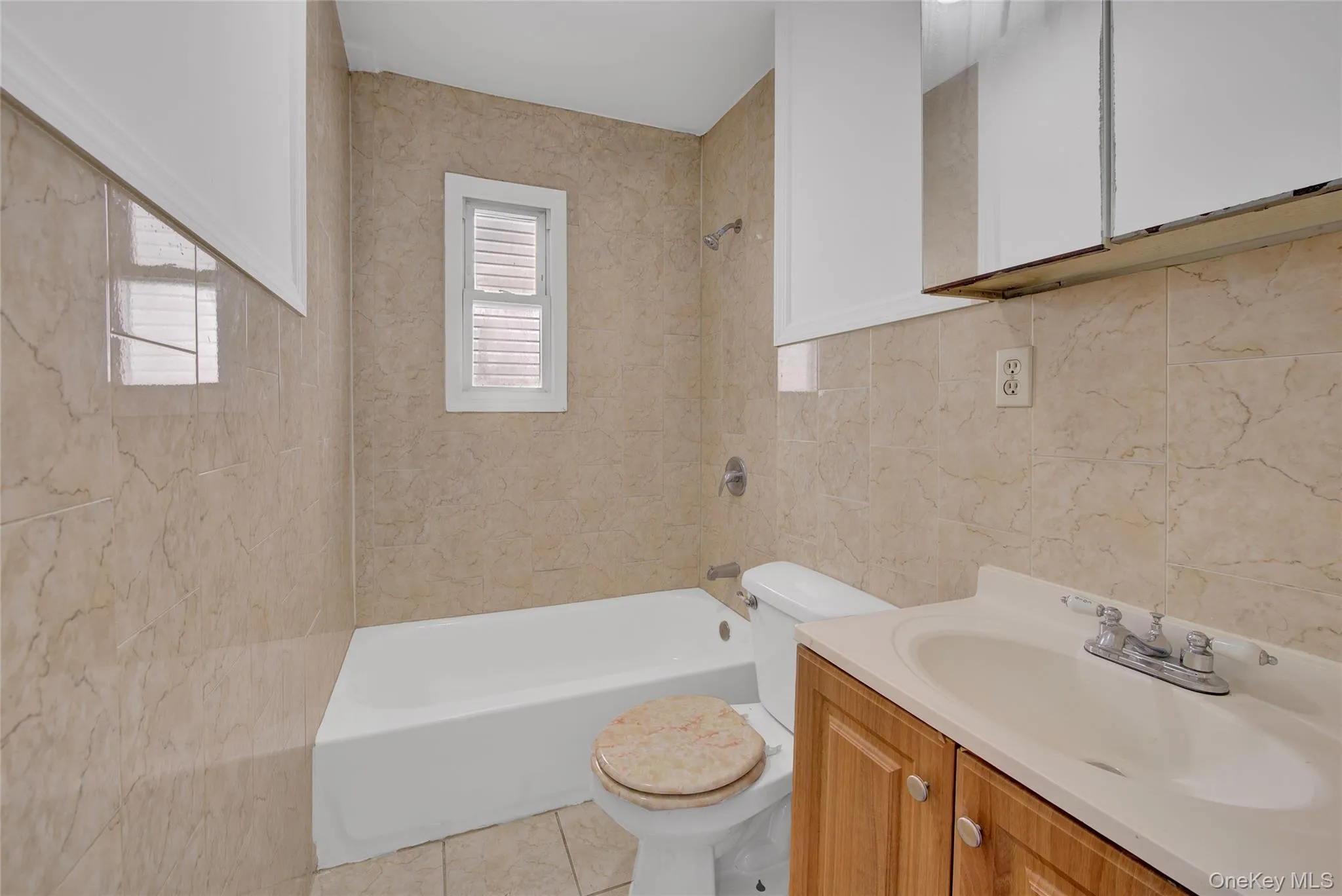 129-37 153rd Street, New York, NY, 3 Bedrooms Bedrooms, 6 Rooms Rooms,2 BathroomsBathrooms,Residential Sale,For Rent,153rd,0,984561 129-37 153rd Street, New York, NY, 3 Bedrooms Bedrooms, 6 Rooms Rooms,2 BathroomsBathrooms,Residential Sale,For Rent,153rd,0,984561