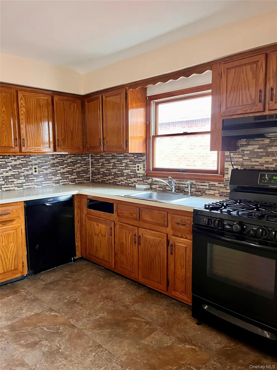 90-52 Borkel Place, New York, NY, 3 Bedrooms Bedrooms, 5 Rooms Rooms,2 BathroomsBathrooms,Residential Lease,For Rent,Borkel,0,984562 90-52 Borkel Place, New York, NY, 3 Bedrooms Bedrooms, 5 Rooms Rooms,2 BathroomsBathrooms,Residential Lease,For Rent,Borkel,0,984562