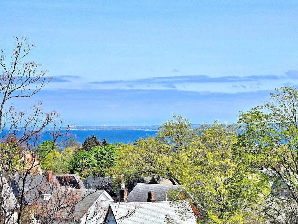 130 Centre Avenue, New Rochelle, NY, 1 Bedroom Bedrooms, 3 Rooms Rooms,1 BathroomBathrooms,Residential Lease,For Rent,Centre,0,984564 130 Centre Avenue, New Rochelle, NY, 1 Bedroom Bedrooms, 3 Rooms Rooms,1 BathroomBathrooms,Residential Lease,For Rent,Centre,0,984564
