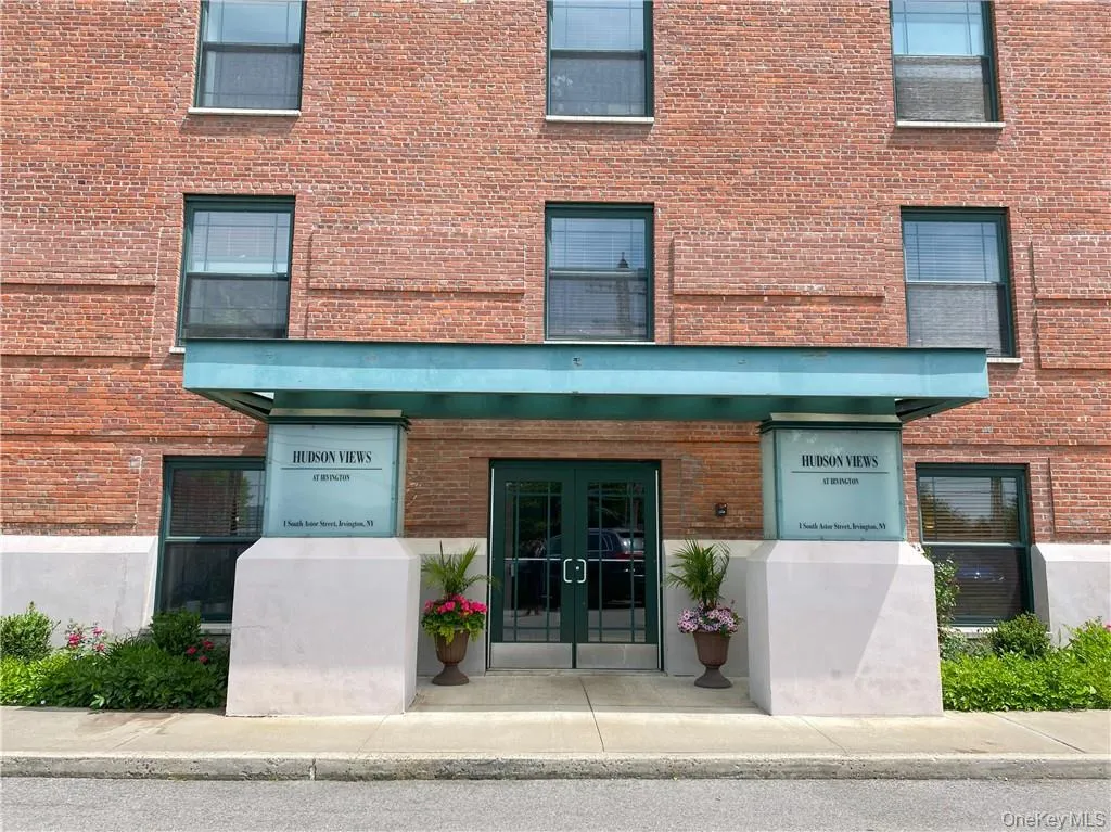 1 Astor Street, Greenburgh, NY, 2 Bedrooms Bedrooms, 4 Rooms Rooms,2 BathroomsBathrooms,Residential Lease,For Rent,Astor,0,984571 1 Astor Street, Greenburgh, NY, 2 Bedrooms Bedrooms, 4 Rooms Rooms,2 BathroomsBathrooms,Residential Lease,For Rent,Astor,0,984571