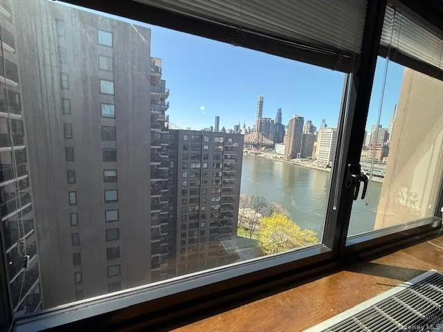 531 Main Street, New York, NY, 1 Bedroom Bedrooms, 4 Rooms Rooms,1 BathroomBathrooms,Residential,For Rent,Main,0,KEY984595 531 Main Street, New York, NY, 1 Bedroom Bedrooms, 4 Rooms Rooms,1 BathroomBathrooms,Residential,For Rent,Main,0,KEY984595
