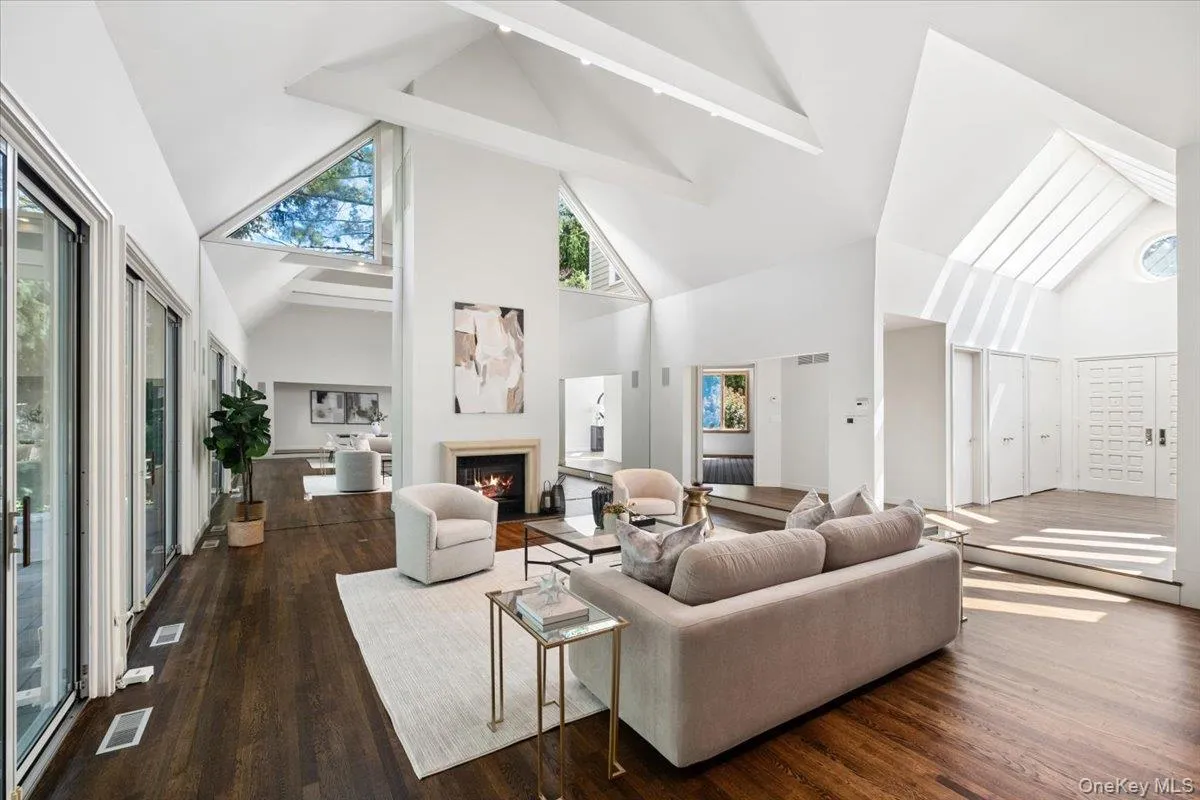 32 The Crossing, Harrison, NY, 4 Bedrooms Bedrooms, 8 Rooms Rooms,6 BathroomsBathrooms,Residential,For Rent,The Crossing,0,984613 32 The Crossing, Harrison, NY, 4 Bedrooms Bedrooms, 8 Rooms Rooms,6 BathroomsBathrooms,Residential,For Rent,The Crossing,0,984613