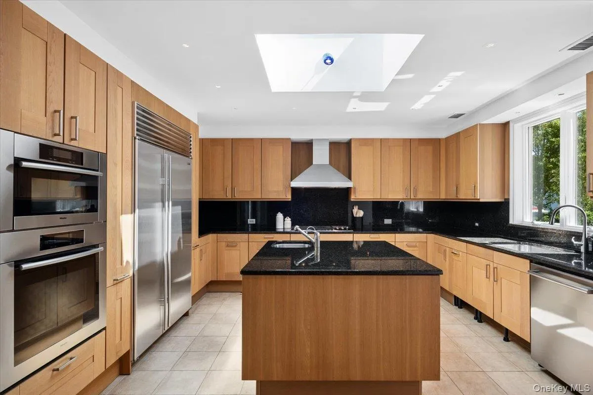 32 The Crossing, Harrison, NY, 4 Bedrooms Bedrooms, 8 Rooms Rooms,6 BathroomsBathrooms,Residential,For Rent,The Crossing,0,984613 32 The Crossing, Harrison, NY, 4 Bedrooms Bedrooms, 8 Rooms Rooms,6 BathroomsBathrooms,Residential,For Rent,The Crossing,0,984613