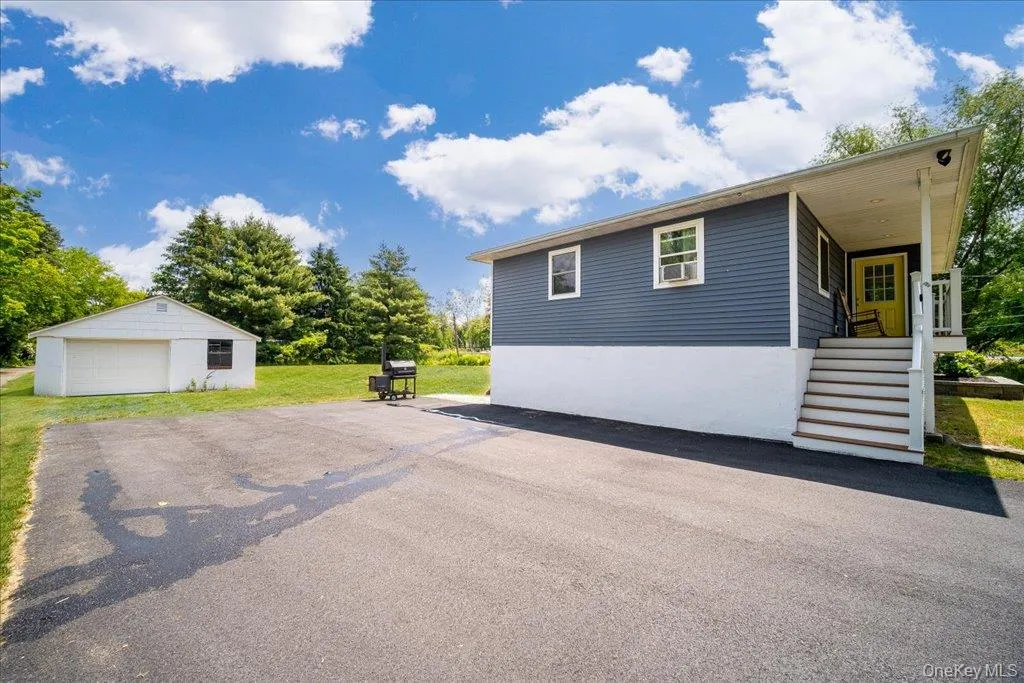 534 Lattintown Road, Marlboro, NY, 2 Bedrooms Bedrooms, 4 Rooms Rooms,1 BathroomBathrooms,Residential,For Rent,Lattintown,0,984617 534 Lattintown Road, Marlboro, NY, 2 Bedrooms Bedrooms, 4 Rooms Rooms,1 BathroomBathrooms,Residential,For Rent,Lattintown,0,984617