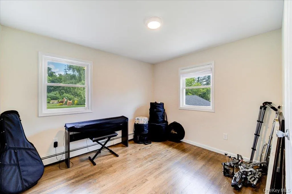 534 Lattintown Road, Marlboro, NY, 2 Bedrooms Bedrooms, 4 Rooms Rooms,1 BathroomBathrooms,Residential,For Rent,Lattintown,0,984617 534 Lattintown Road, Marlboro, NY, 2 Bedrooms Bedrooms, 4 Rooms Rooms,1 BathroomBathrooms,Residential,For Rent,Lattintown,0,984617