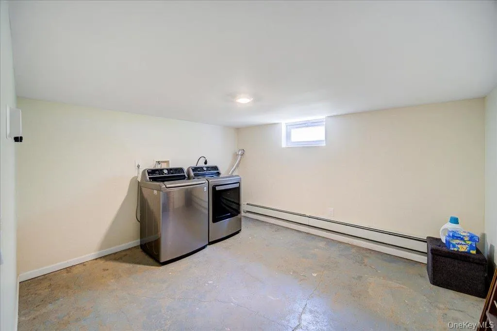 534 Lattintown Road, Marlboro, NY, 2 Bedrooms Bedrooms, 4 Rooms Rooms,1 BathroomBathrooms,Residential,For Rent,Lattintown,0,984617 534 Lattintown Road, Marlboro, NY, 2 Bedrooms Bedrooms, 4 Rooms Rooms,1 BathroomBathrooms,Residential,For Rent,Lattintown,0,984617