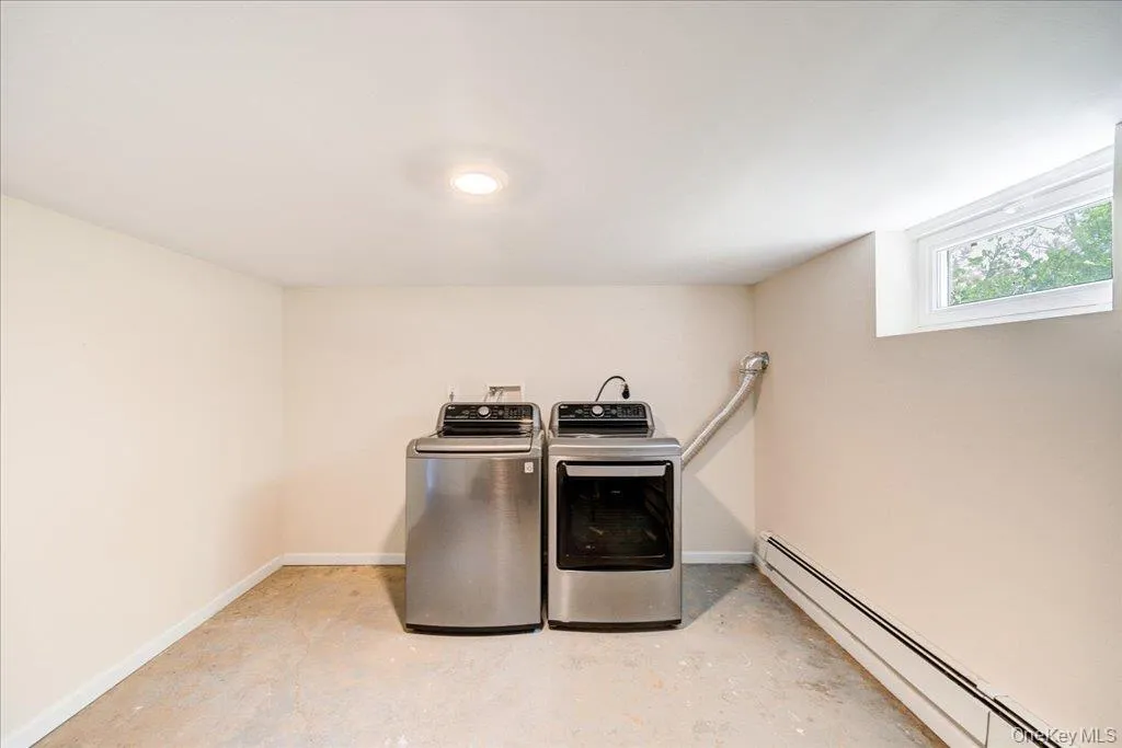 534 Lattintown Road, Marlboro, NY, 2 Bedrooms Bedrooms, 4 Rooms Rooms,1 BathroomBathrooms,Residential,For Rent,Lattintown,0,984617 534 Lattintown Road, Marlboro, NY, 2 Bedrooms Bedrooms, 4 Rooms Rooms,1 BathroomBathrooms,Residential,For Rent,Lattintown,0,984617