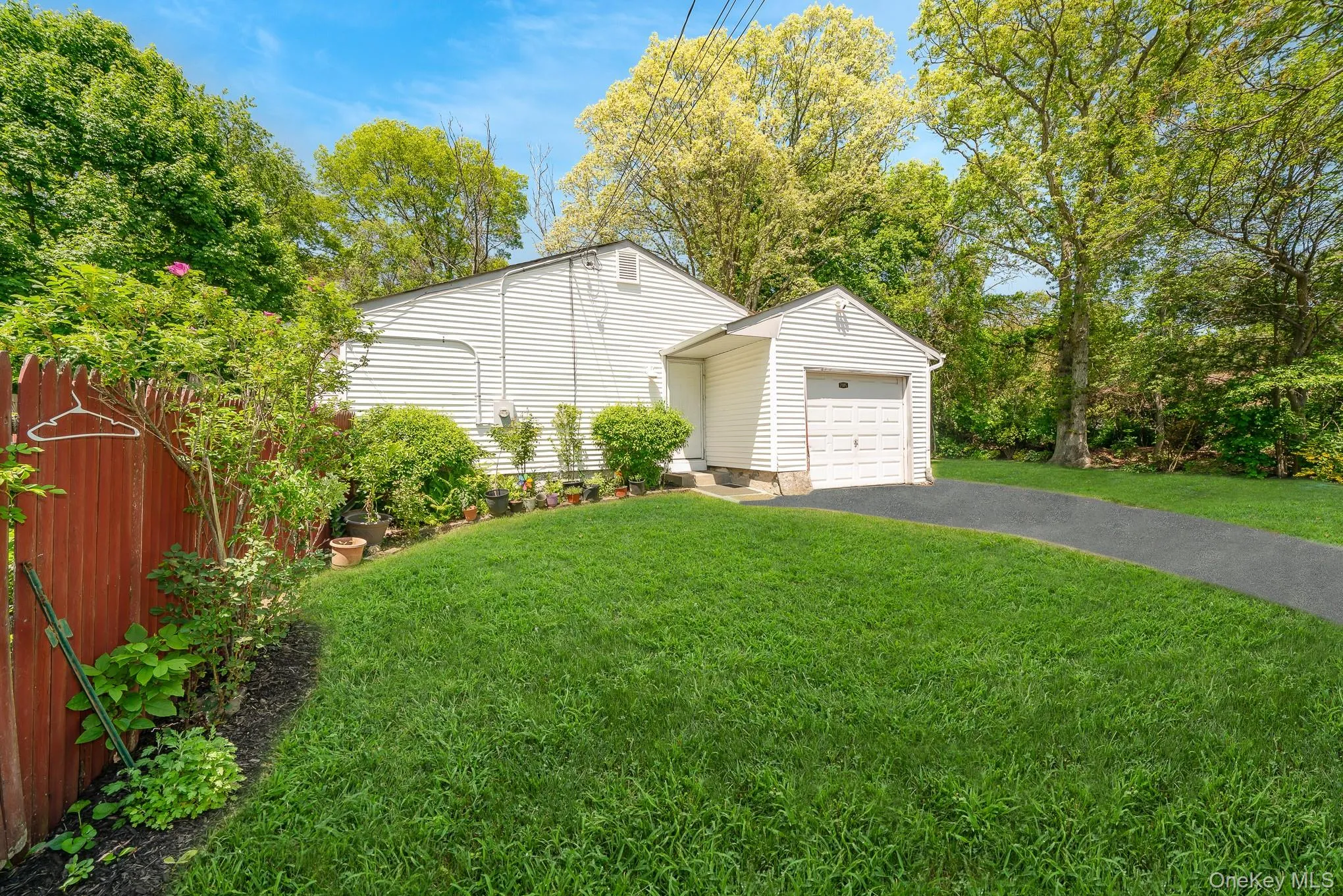 103 Gates Avenue, Islip, NY, 5 Bedrooms Bedrooms, 10 Rooms Rooms,2 BathroomsBathrooms,Residential,For Rent,Gates,0,984652 103 Gates Avenue, Islip, NY, 5 Bedrooms Bedrooms, 10 Rooms Rooms,2 BathroomsBathrooms,Residential,For Rent,Gates,0,984652